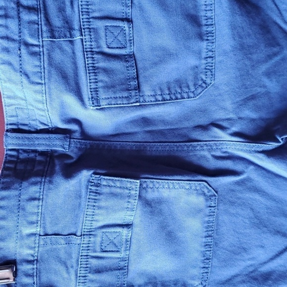 Eddie Bauer blue 6 pocket 98% cotton crop. Specially dyed size 10 - Picture 7 of 12